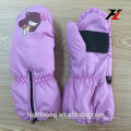 Девушки Thinsulate и водонепроницаемые красочные цветочные вышитые рукавицы